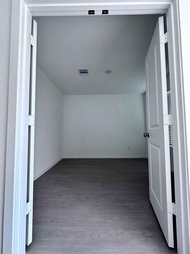 Foto del edificio - 20014 Palermo Shrs Dr