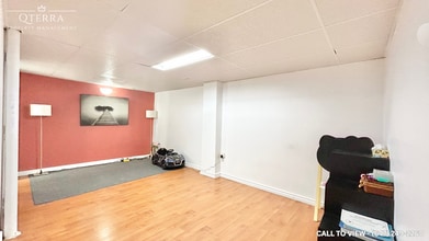 Building Photo - 3841 Densbury Dr