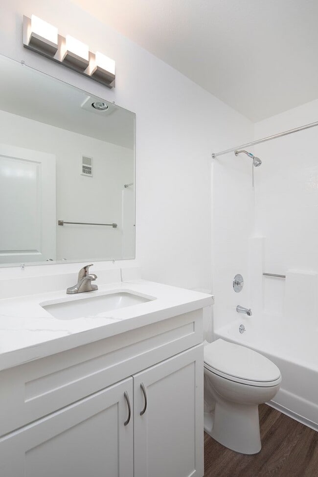 Interior Photo - Mission Pacific Apartments