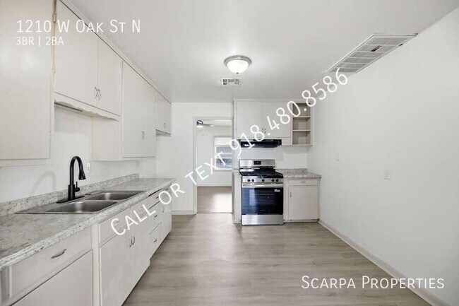 Foto del edificio - 1210 W Oak St