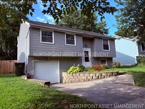 Building Photo - 7309 Schoolcraft Ln