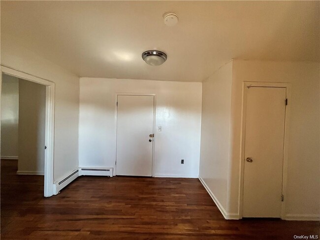 Building Photo - 3514 Bronxwood Ave