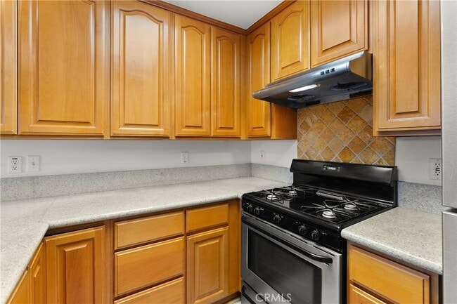 Building Photo - 17888 Alburtis Ave