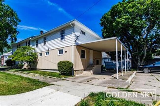 Building Photo - 1925 W Jackson St