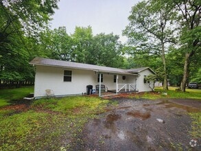 Building Photo - 407 Mountain Rd