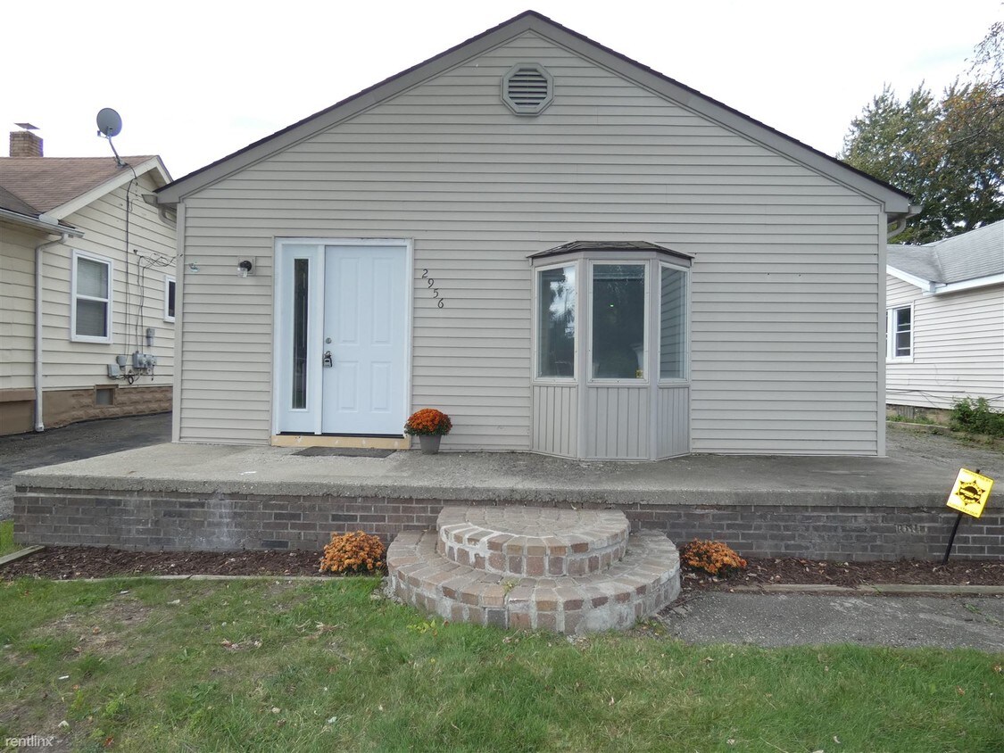Primary Photo - 2 br, 1 bath House - 2956 Hartline Dr