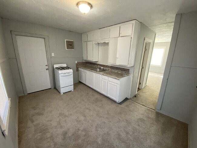 Foto del edificio - Spacious 1 Bedroom Property