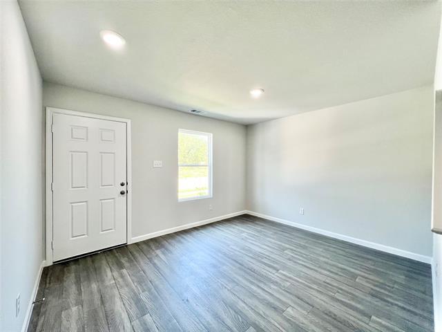 Building Photo - 119 Peace Lily Wy