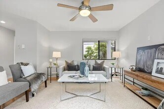 Building Photo - 1919 Alameda de las Pulgas