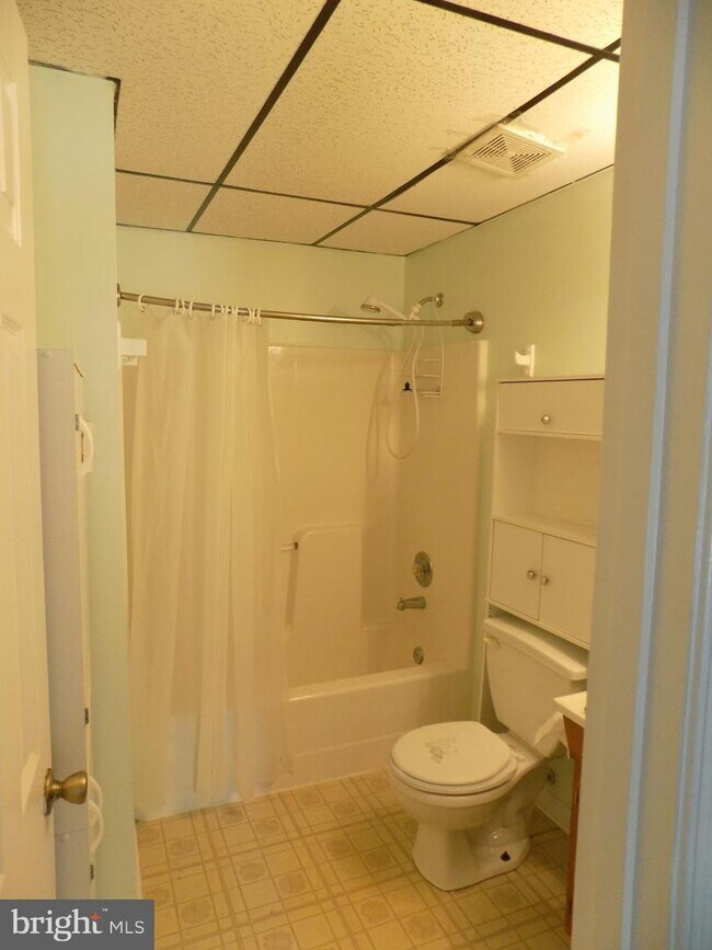 Foto del edificio - 910 Adelina Rd