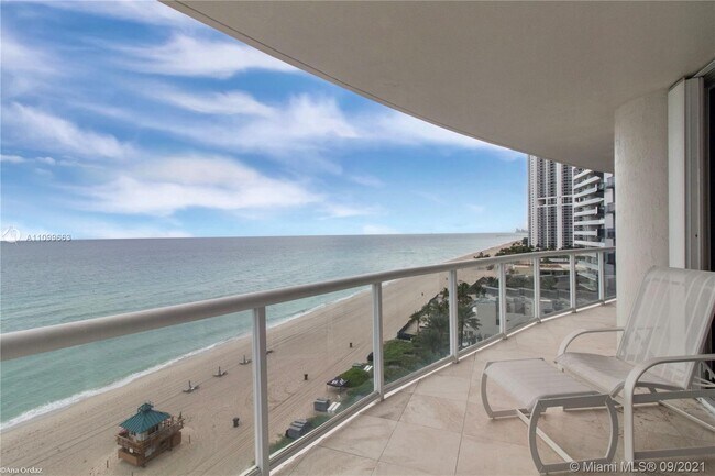 Building Photo - 18671 Collins Ave
