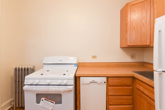 Foto del edificio - 2850 W Cullom Ave