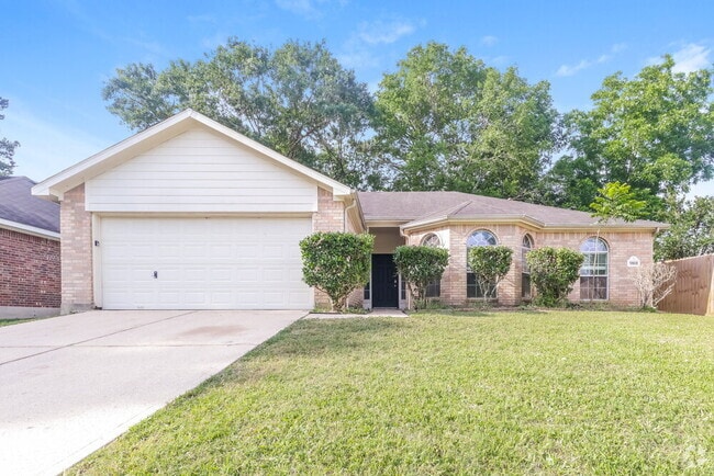 Building Photo - 9808 Woodhollow Dr
