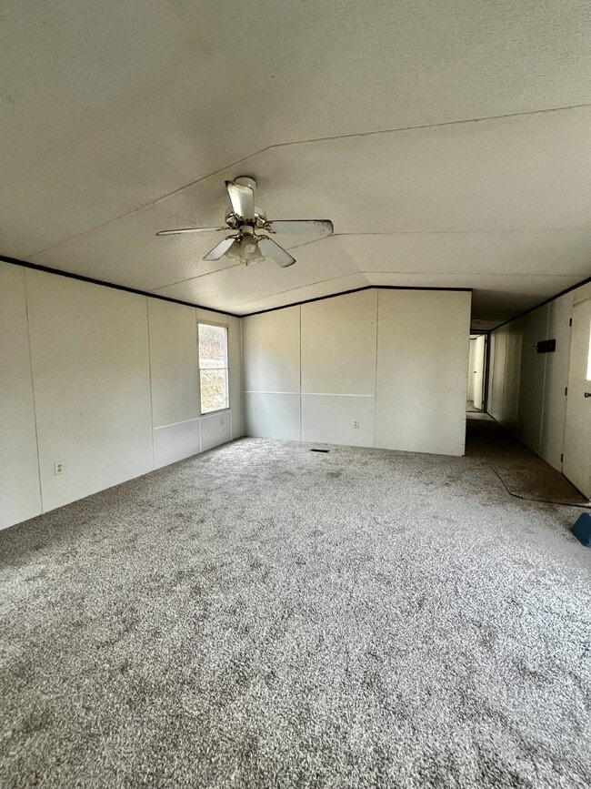 Building Photo - 3845 Wickham Rd