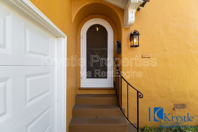 Building Photo - 1616 Fern Pl