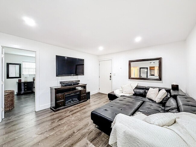 Foto del edificio - 305 SE 11th Ave