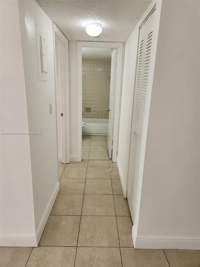 Building Photo - 8600 N Sherman Cir