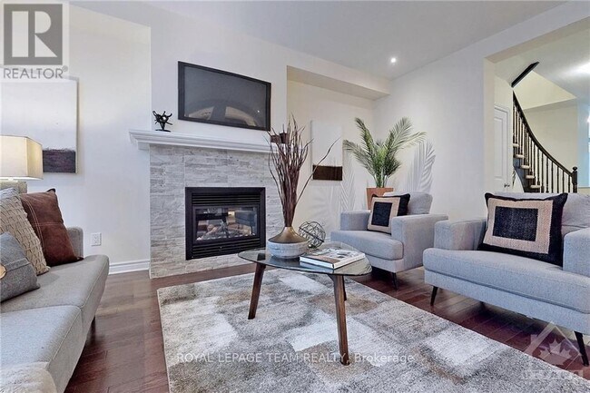 Building Photo - 3375 Woodroffe Ave