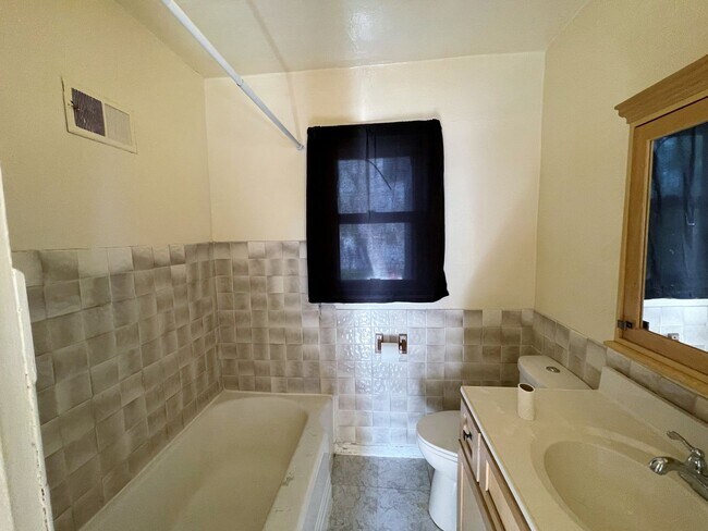 Foto del edificio - 403 S 1st- 3 bedroom house in Parkston