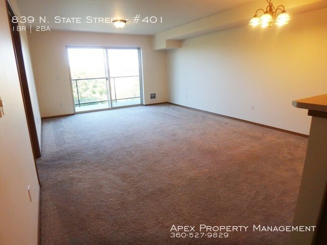 Building Photo - 839 N State St