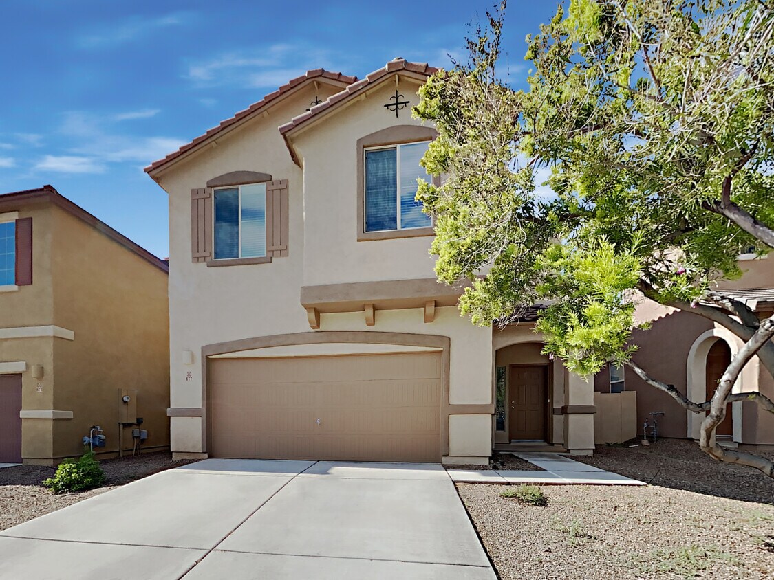 677 W Calle Capotasto House Rental in Sahuarita, AZ