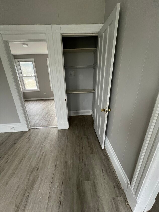 Foto principal - 12 Saratoga Ave