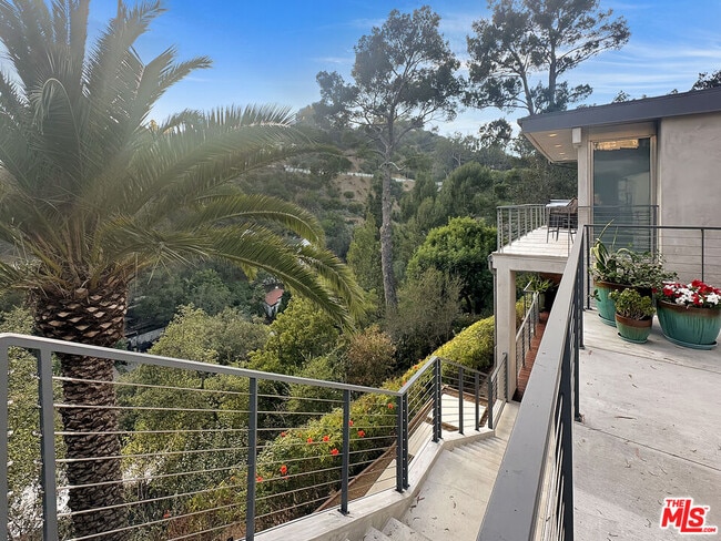 Building Photo - 8265 Mannix Dr