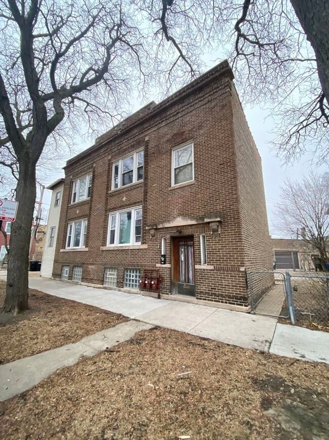 Building Photo - 3309 N Keystone Ave