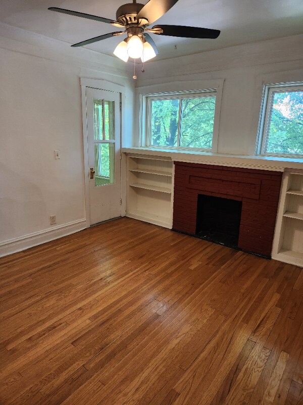 Foto principal - 4231 N Lockwood Ave