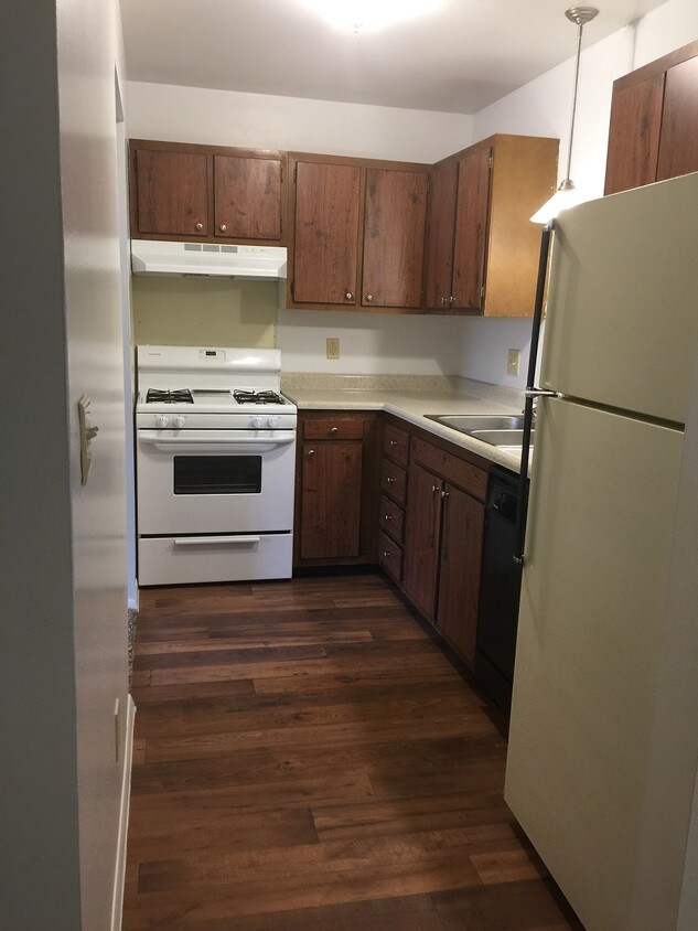 Foto principal - 2255 E Apple Ave