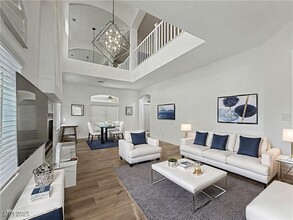 Building Photo - 871 Rainbolt Ln