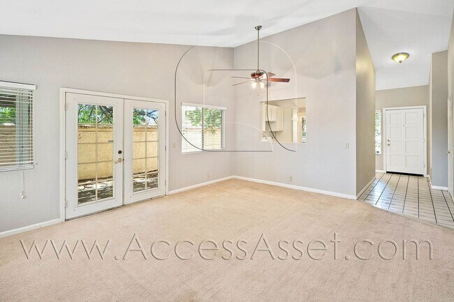 Foto del edificio - Charming Single-Story 3 Bed/2 Bath Home In...