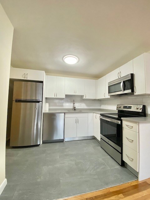 Foto del edificio - 39 Englewood Ave