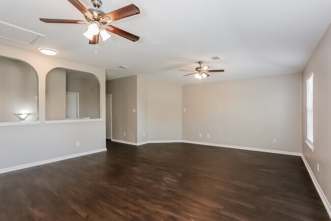 Foto del edificio - 16114 Callan Ln
