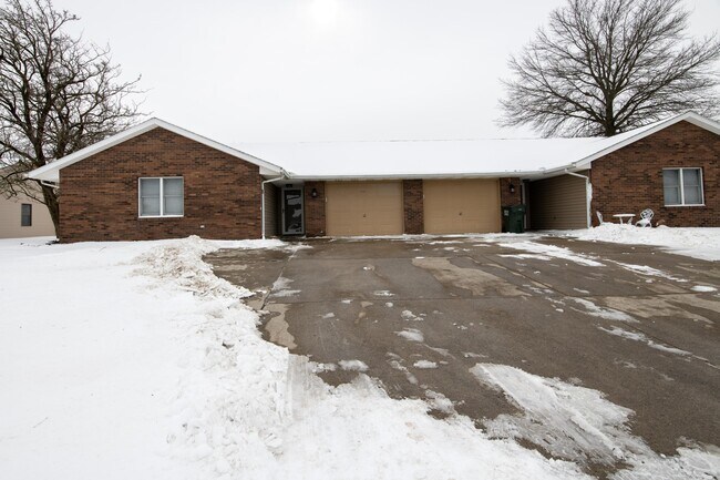 Foto del edificio - 116 Pierre Pl