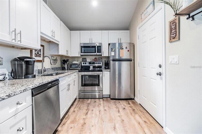 Building Photo - 1265 Jade Pl