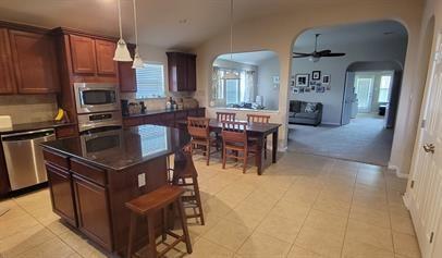 Foto del edificio - 680 Middle Creek Dr