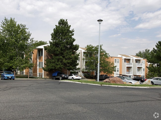 Golden Ridge Condominiums
