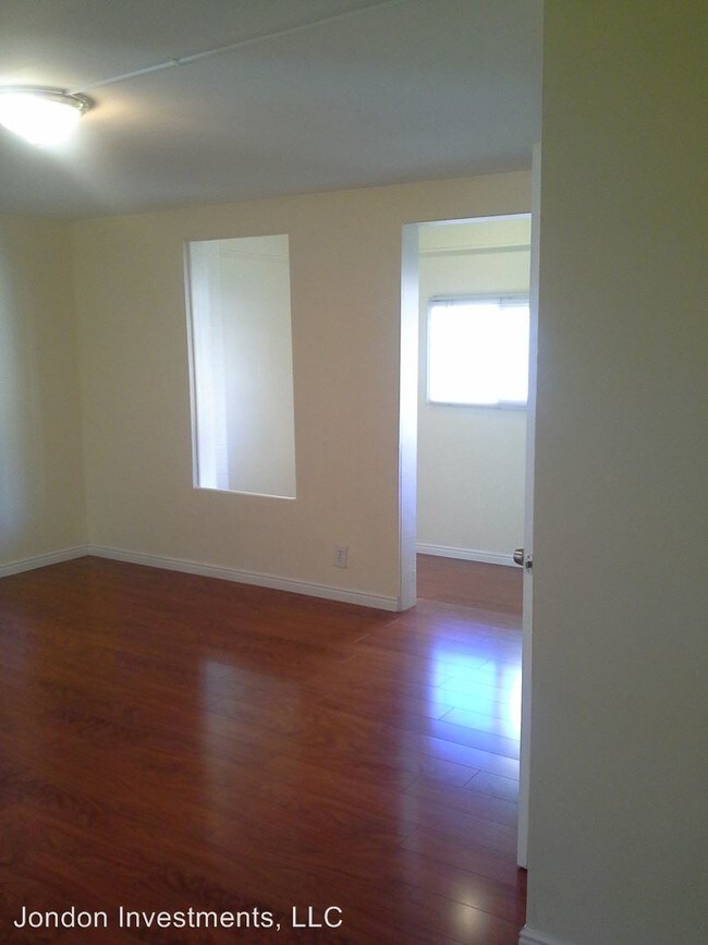 Building Photo - 349 S 300 E