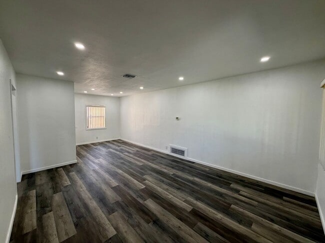 Building Photo - 2428 Vasquez Pl