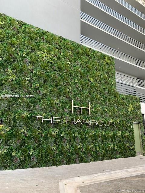Foto del edificio - 16385 Biscayne Blvd