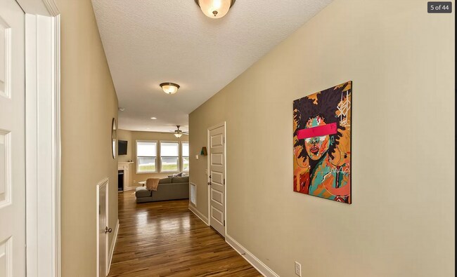 Foto del edificio - Special!! $500 off if lease signed by Christmas! Gorgeous 3bd 3ba newer home in quiet neighborhood