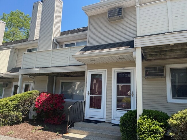 Building Photo - 307 Willow Springs