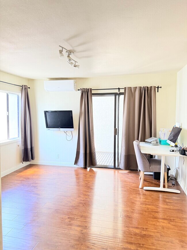 Foto del edificio - 13532 Francisquito Ave