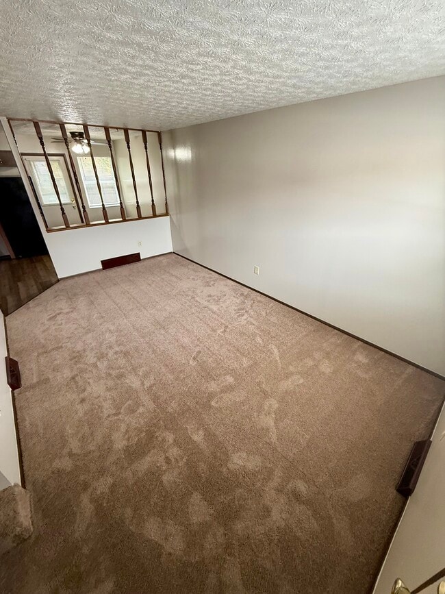 Building Photo - 4068 Colonial Pl