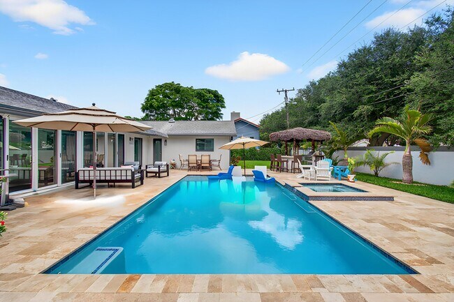 Foto del edificio - 3930 Sherwood Blvd