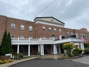Building Photo - 59 Courtland Ave