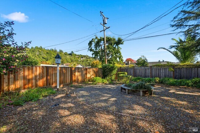 Foto del edificio - 2410 Mendota Way