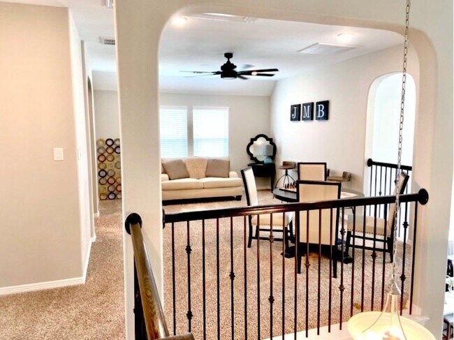 Foto del edificio - 4310 Maytree Ln