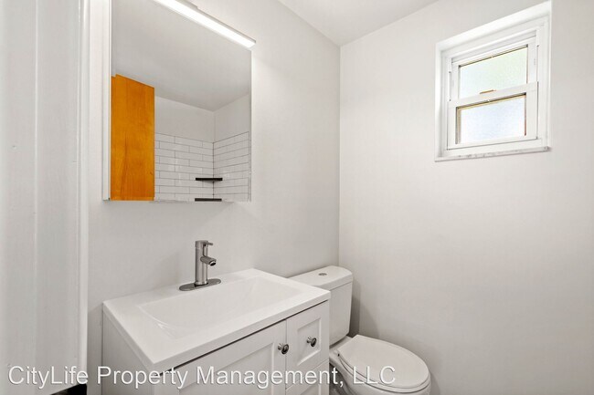 Building Photo - 3 br, 1 bath House - 641 Brinwood Avenue